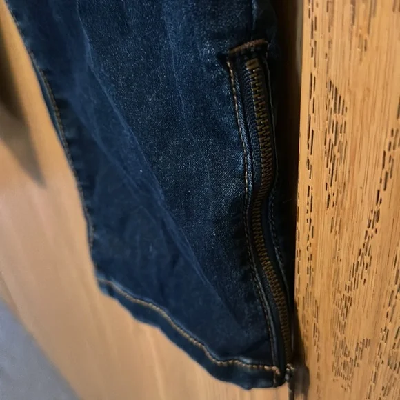 Beautiful NINE WEST pull on jeans - Picture 4 of 9